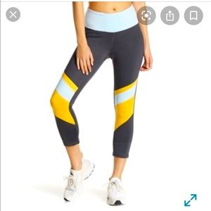 Z by Zella Capri Leggings